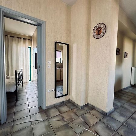 Cozy Apartments Mc Queen Atenas Exterior foto