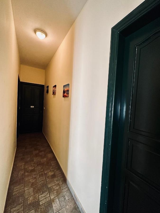 Cozy Apartments Mc Queen Atenas Exterior foto